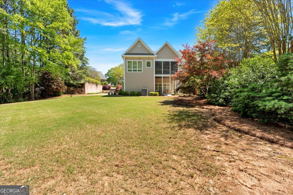 226 Maplecrest Lane SE