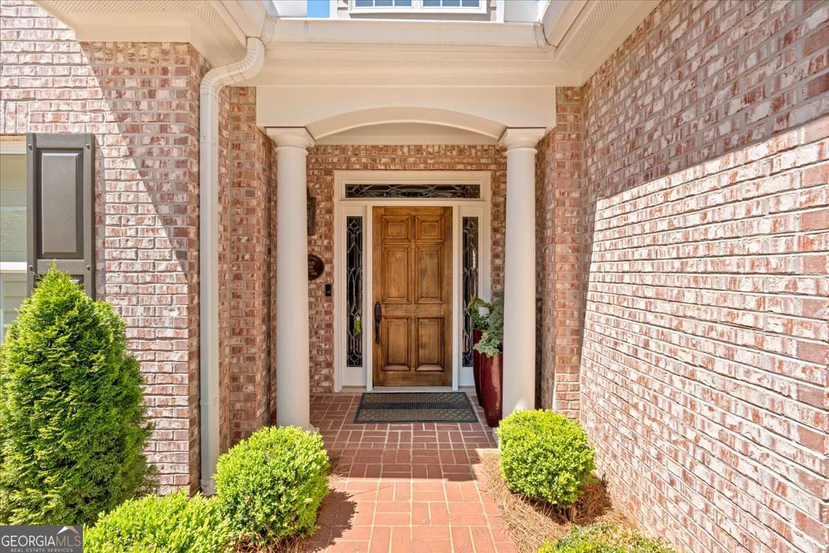 226 Maplecrest Lane SE