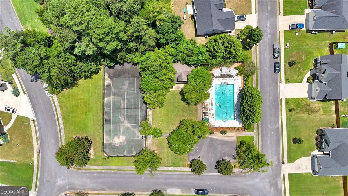 125 Thornwood Drive SW