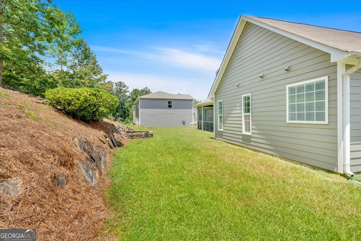 125 Thornwood Drive SW