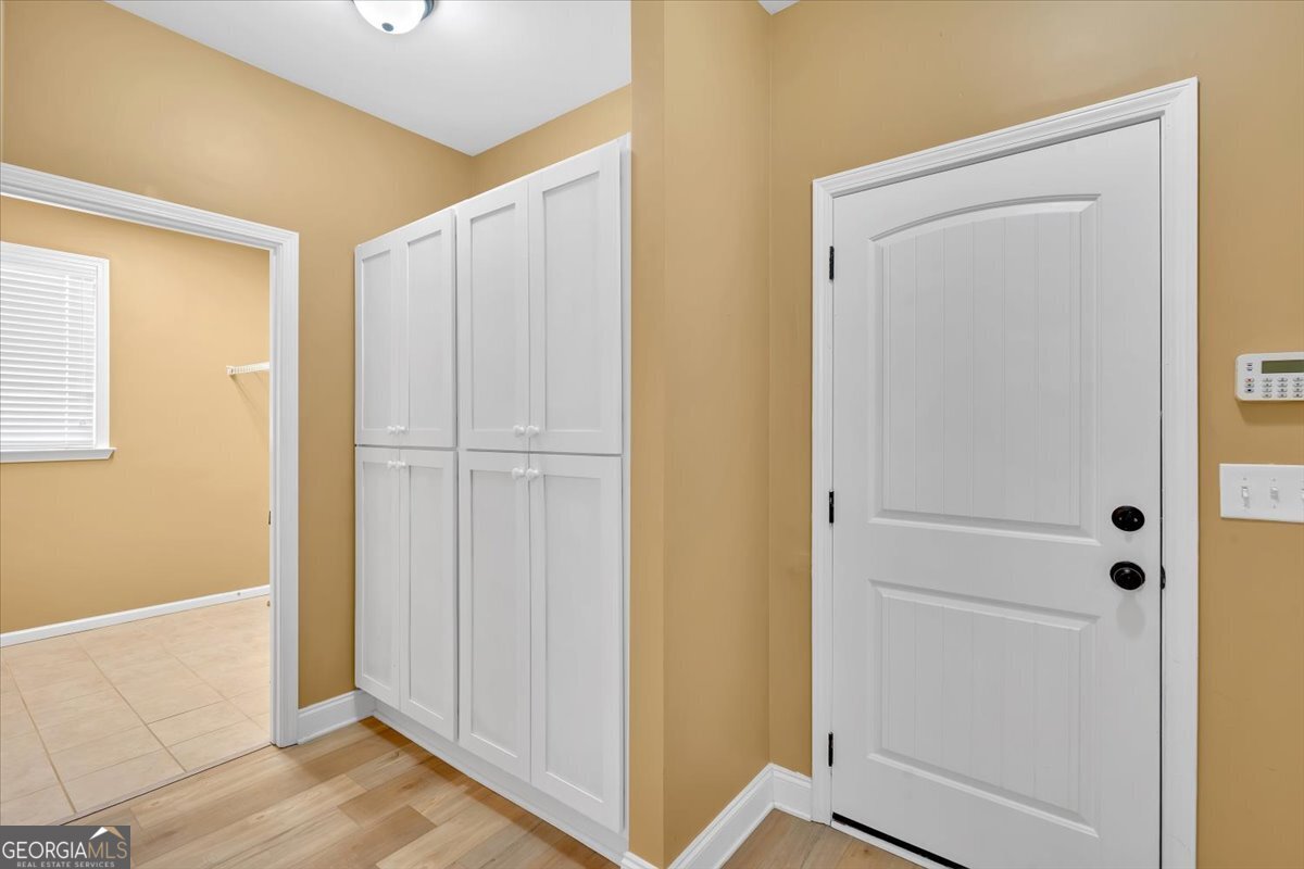 125 Thornwood Drive SW