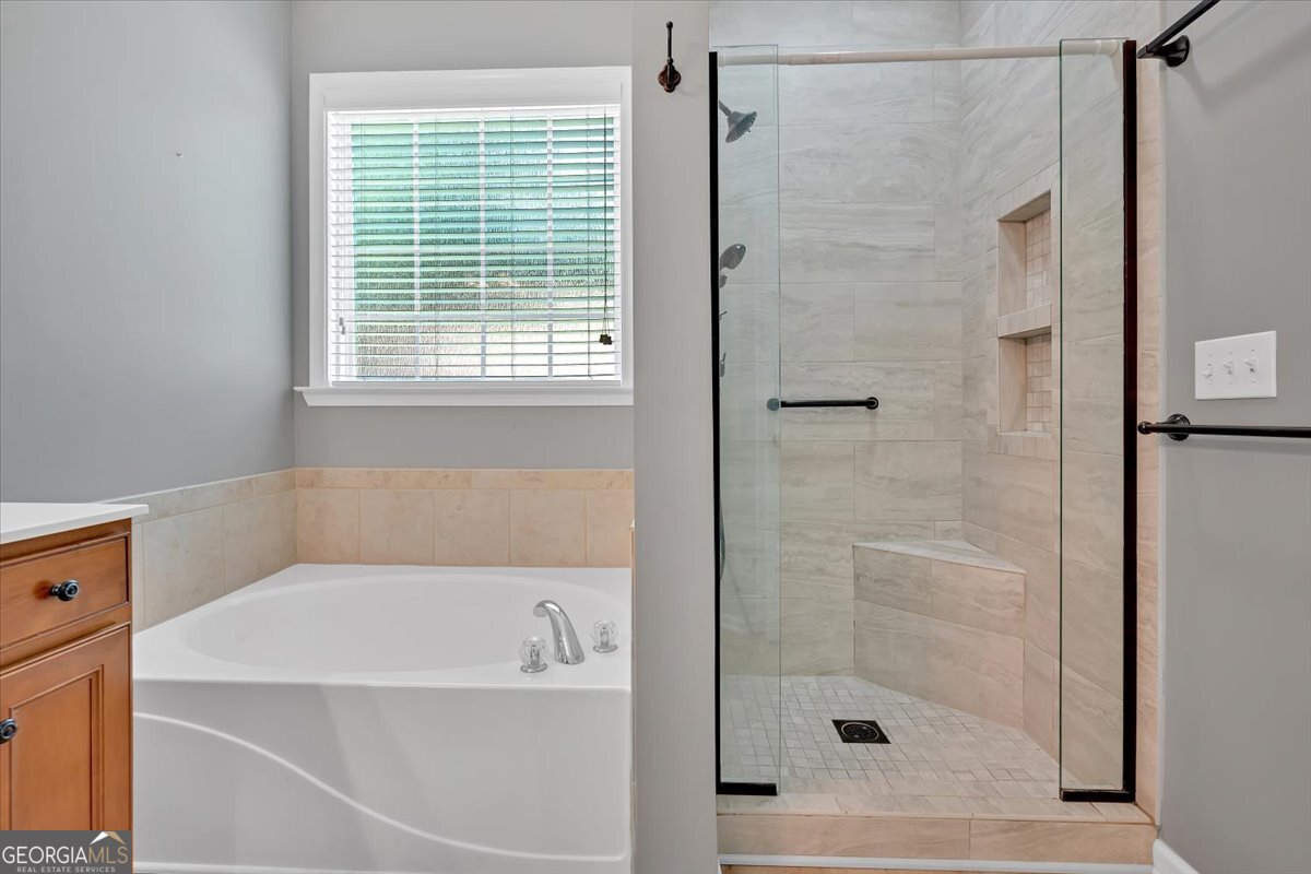 125 Thornwood Drive SW