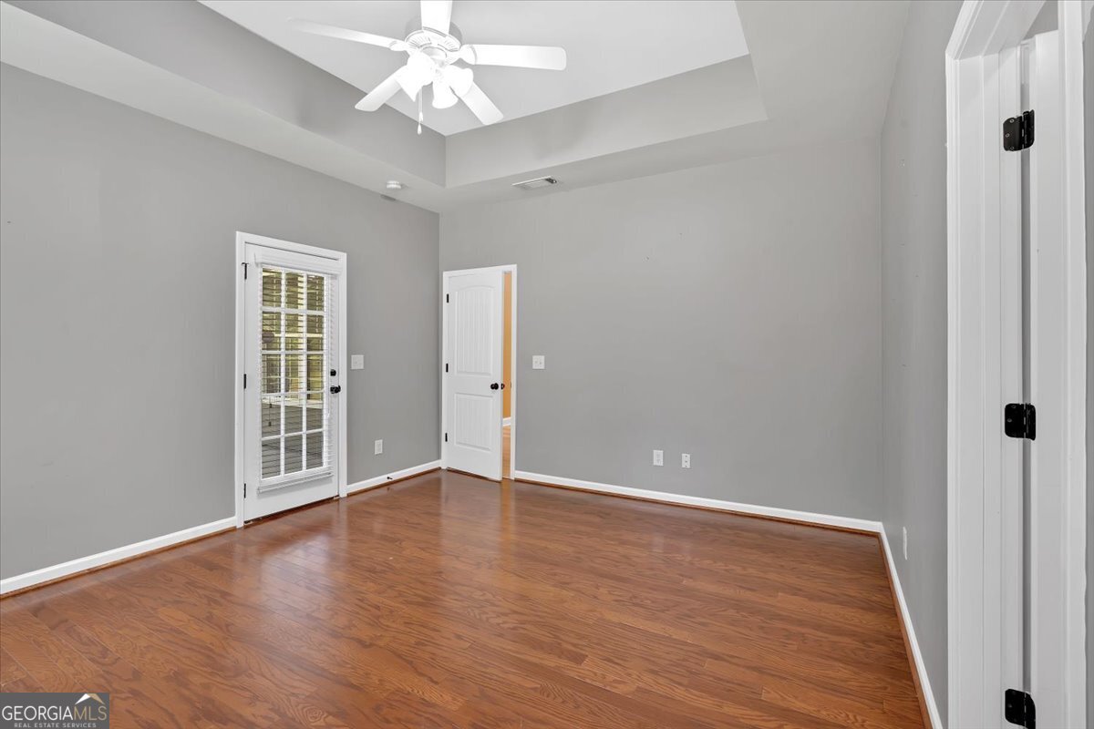 125 Thornwood Drive SW