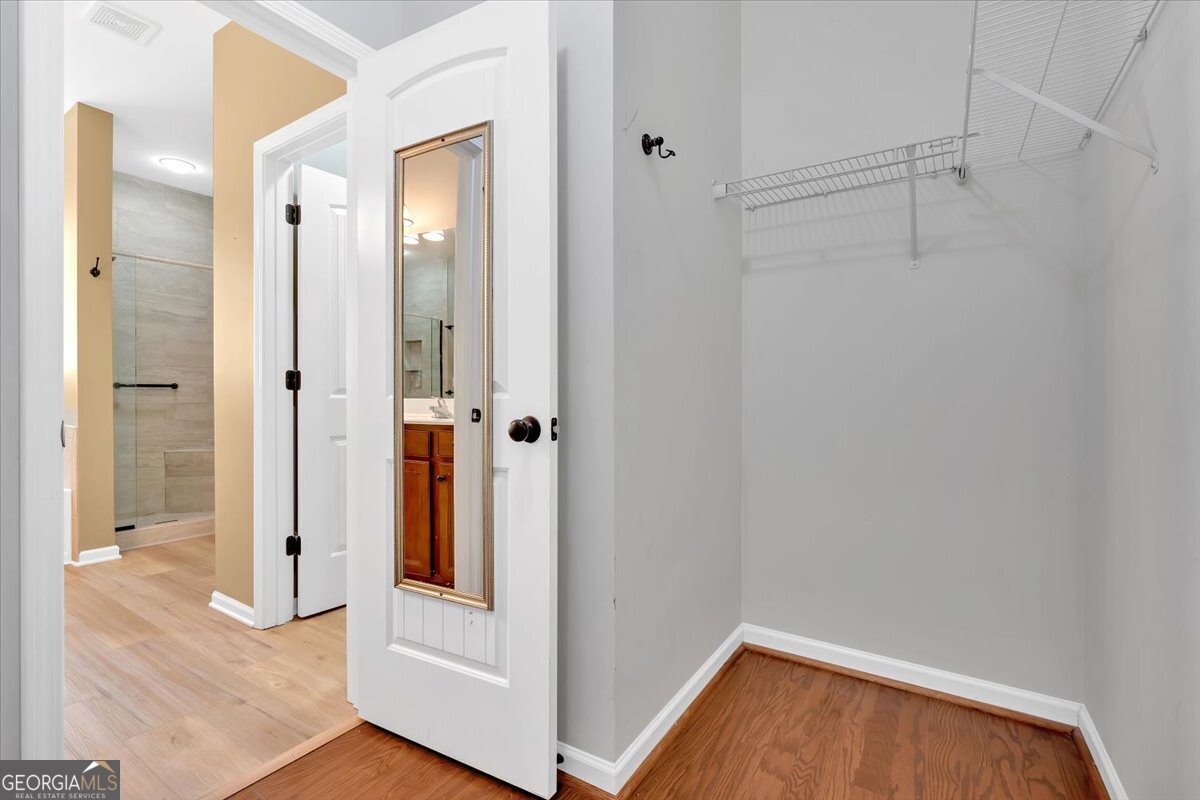 125 Thornwood Drive SW