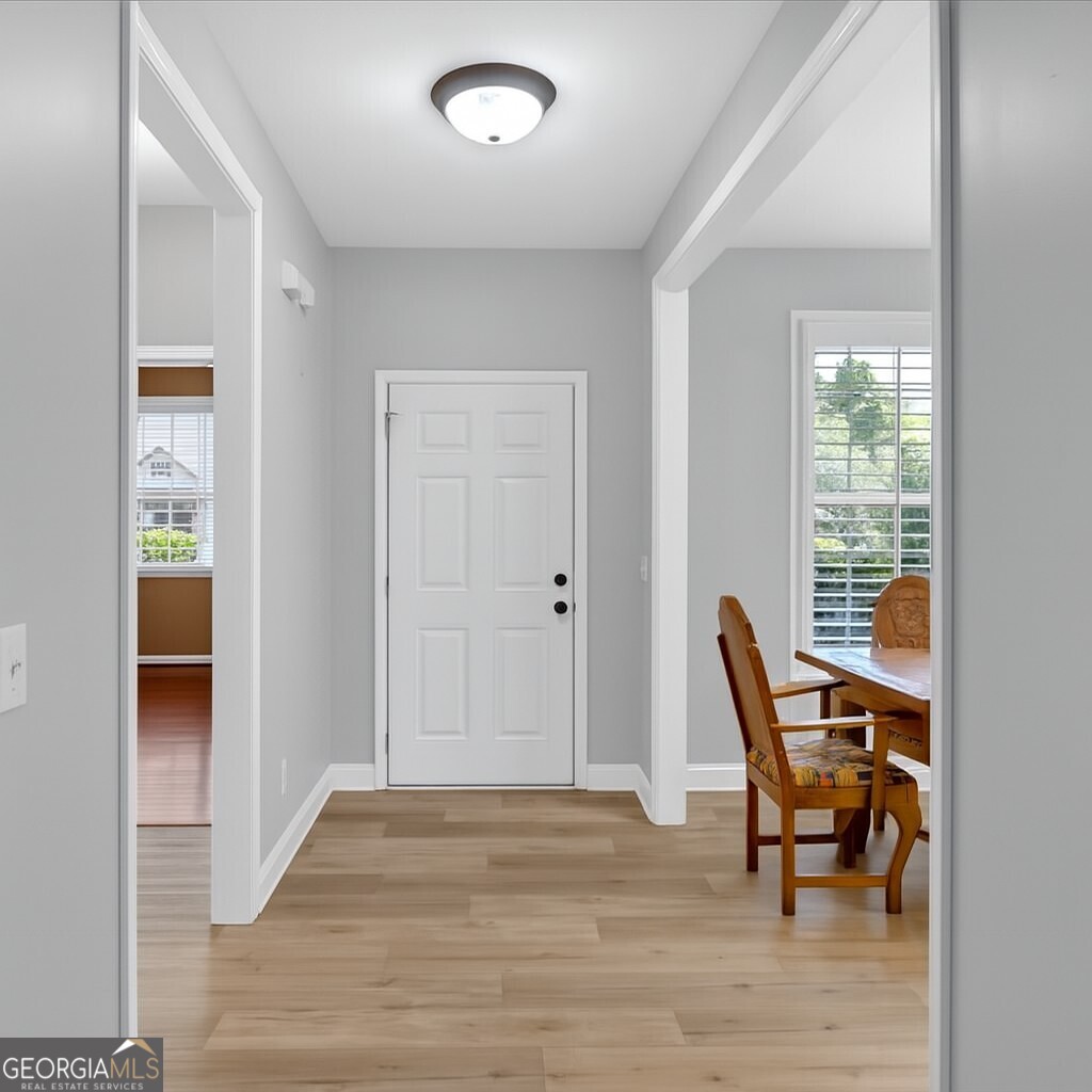 125 Thornwood Drive SW