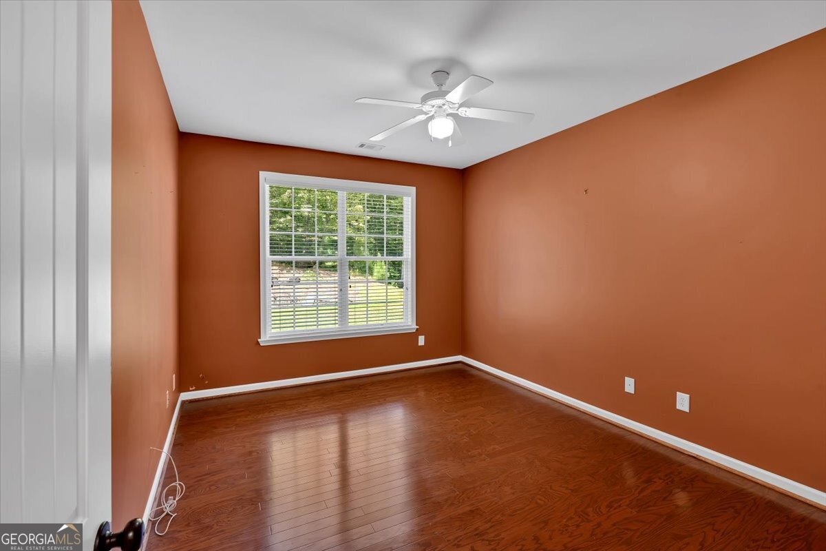 125 Thornwood Drive SW