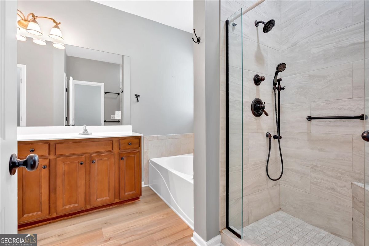 125 Thornwood Drive SW