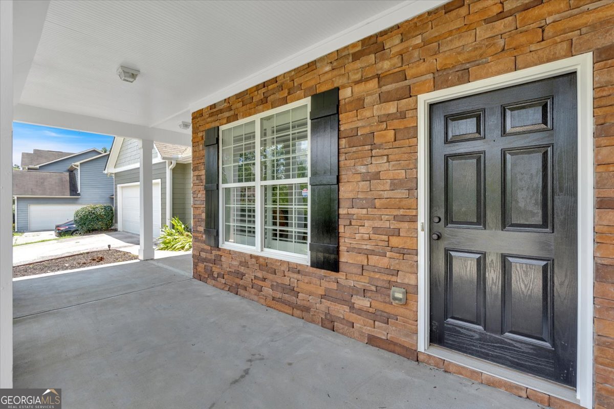 125 Thornwood Drive SW