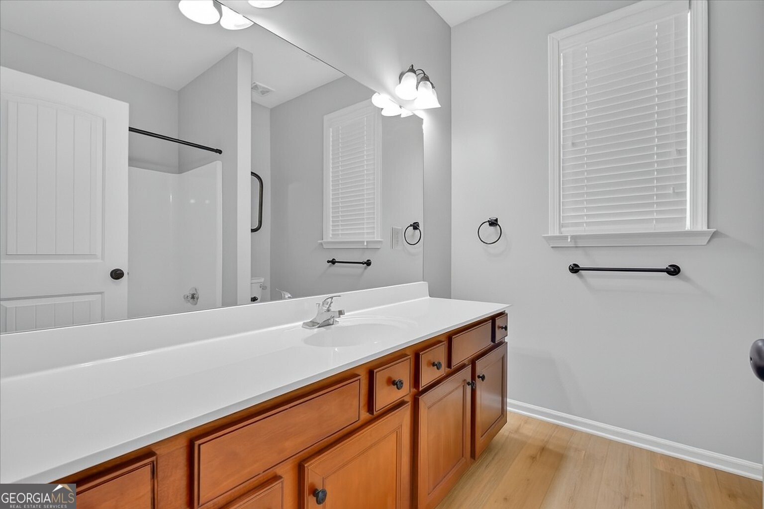 125 Thornwood Drive SW