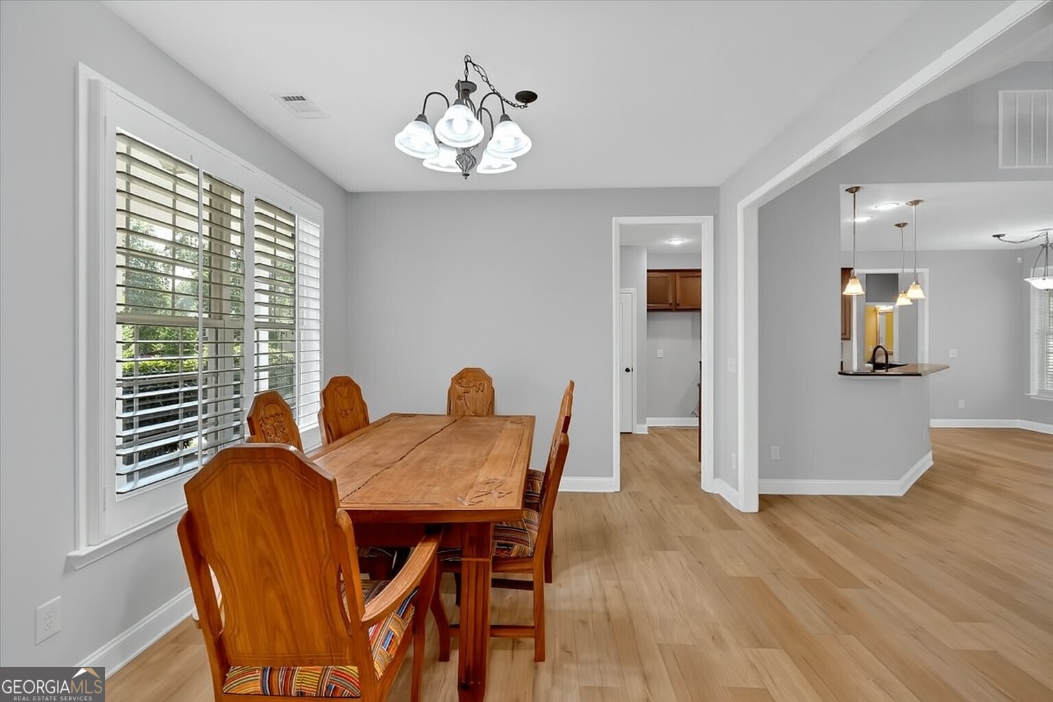 125 Thornwood Drive SW