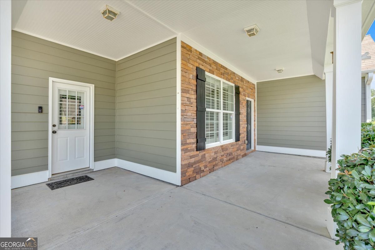 125 Thornwood Drive SW