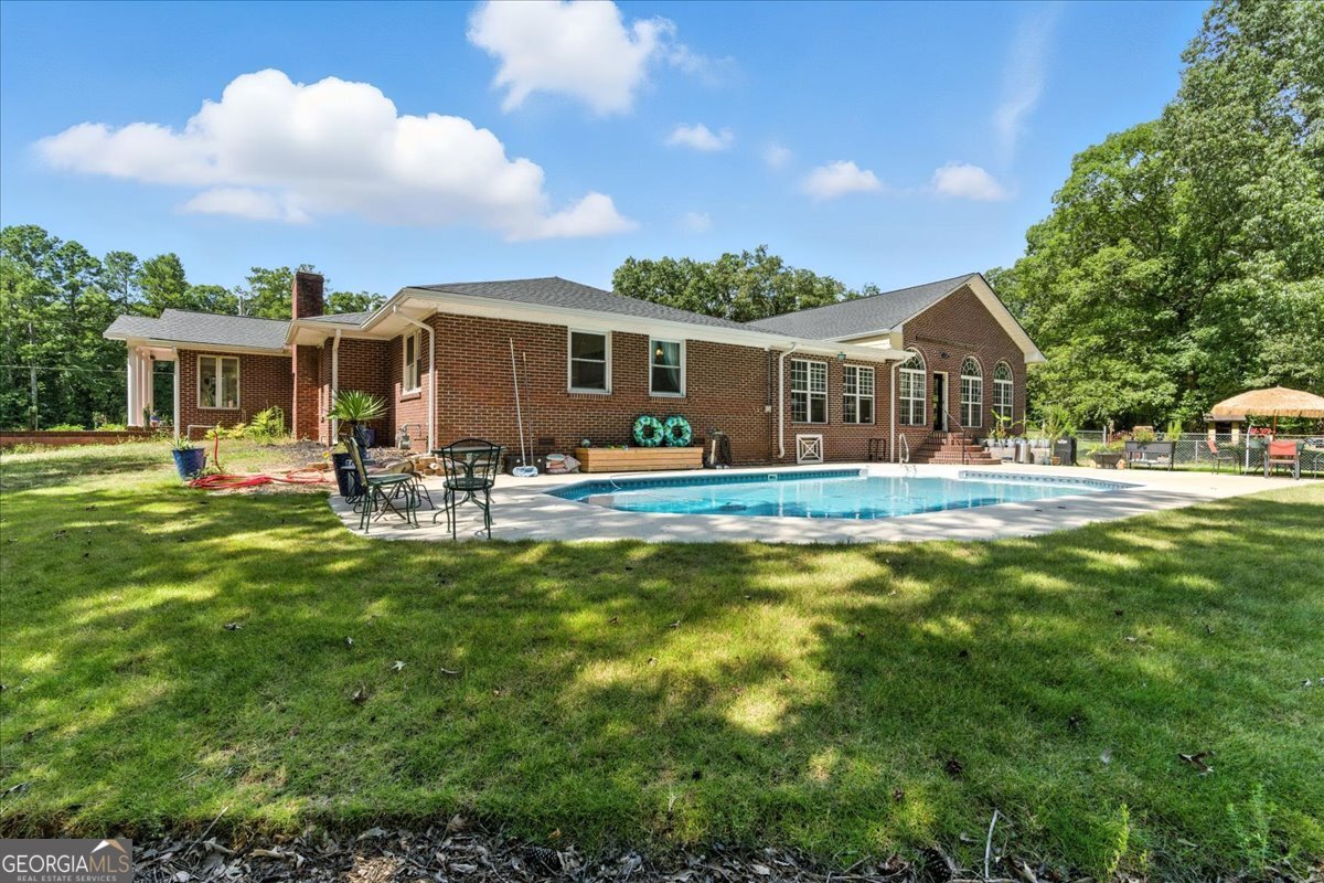 134 Salem Drive NW