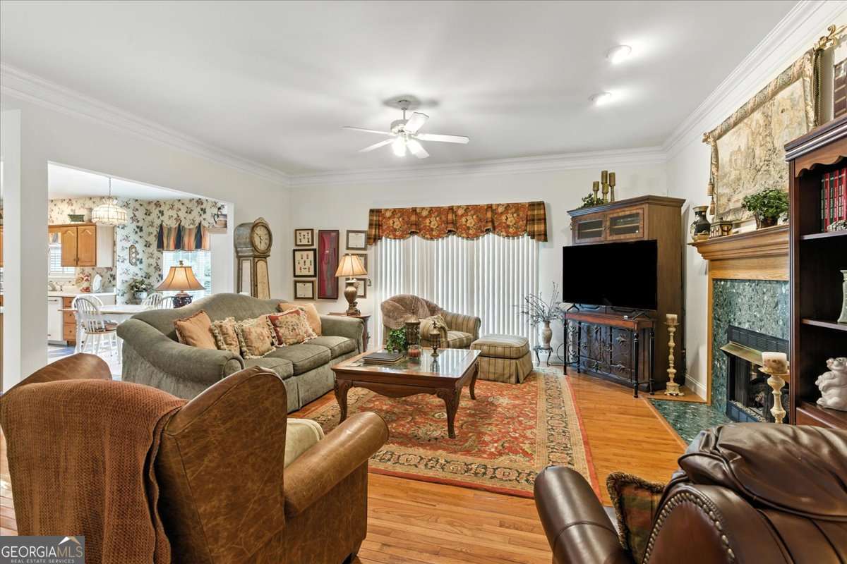3 Belmont Court SE