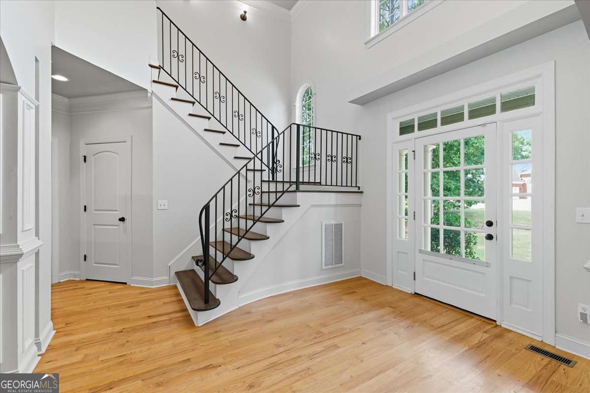 16 Nelson Boulevard NW