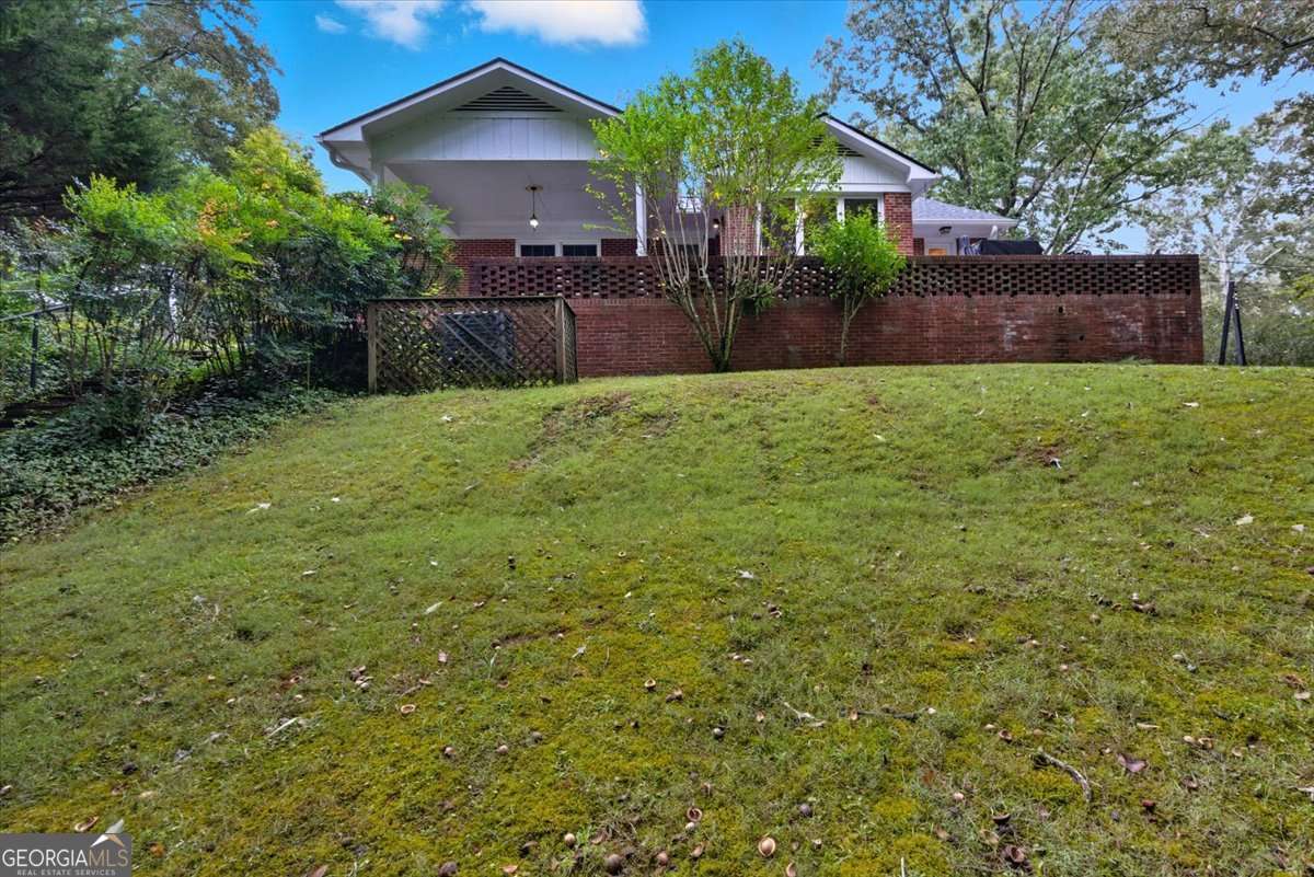 28 Crestwood Drive SW