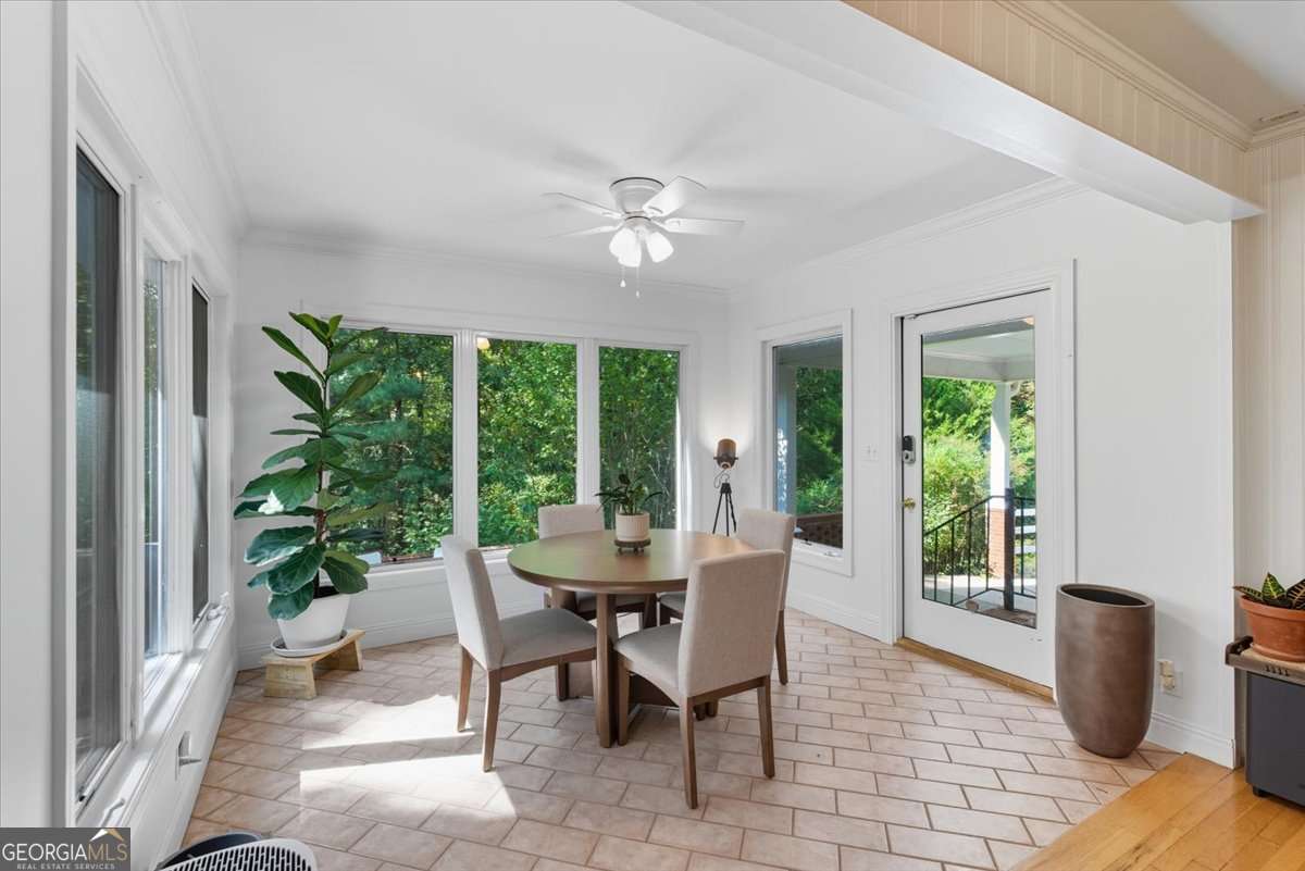 28 Crestwood Drive SW