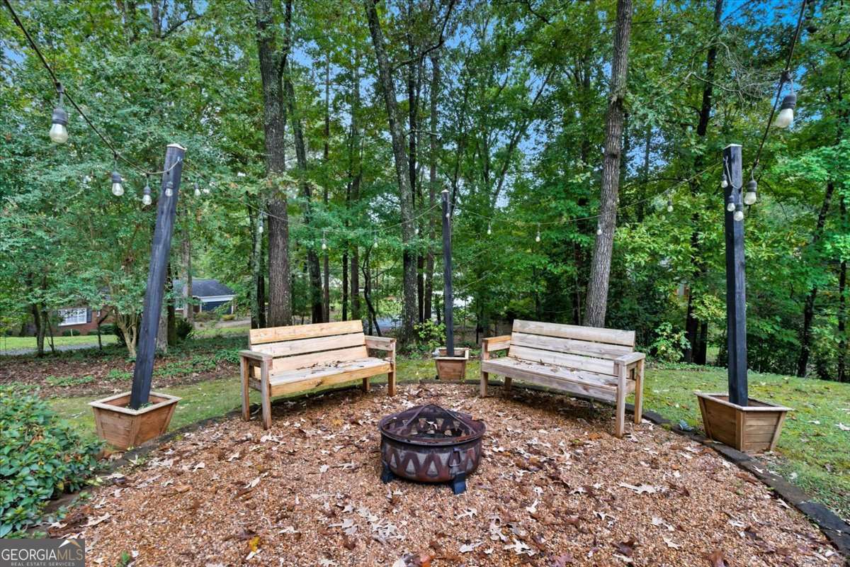 28 Crestwood Drive SW