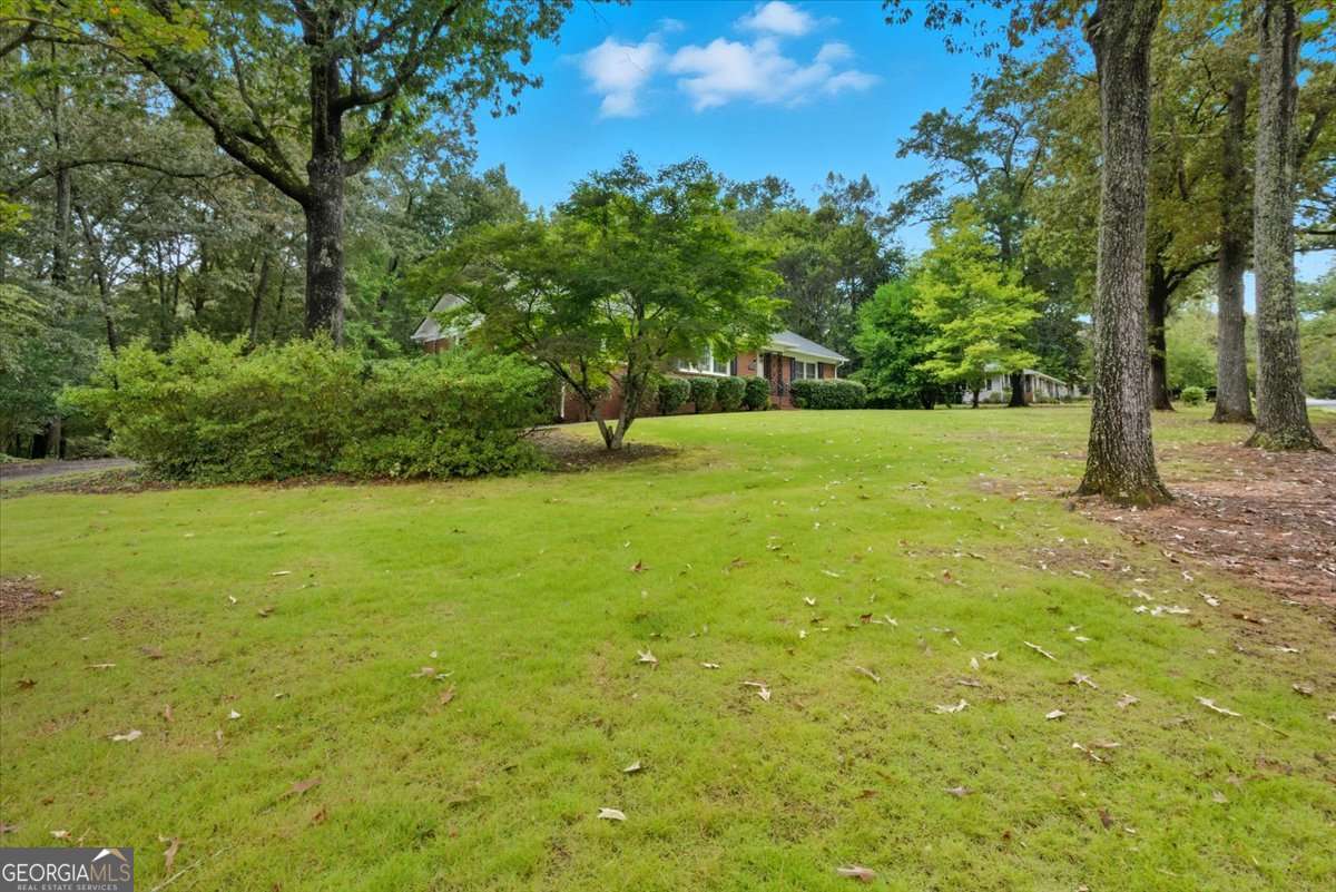 28 Crestwood Drive SW