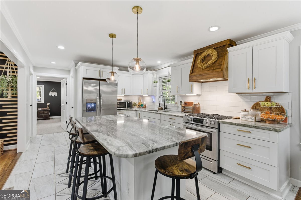 7 Thrushwood Road NE