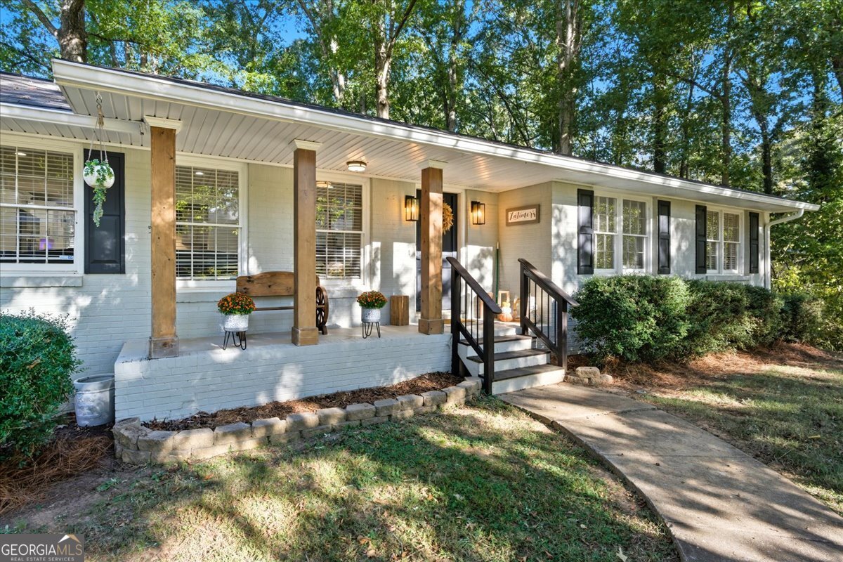 7 Thrushwood Road NE