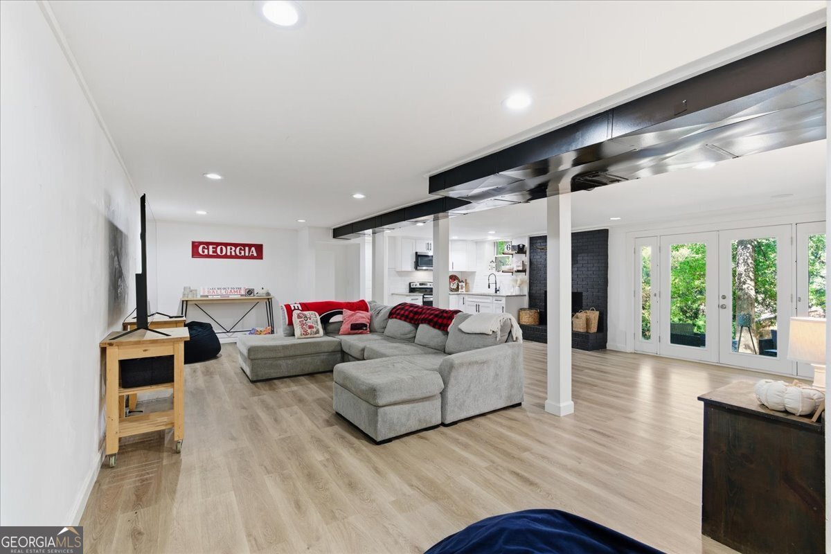 7 Thrushwood Road NE