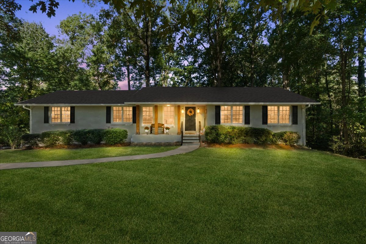 7 Thrushwood Road NE