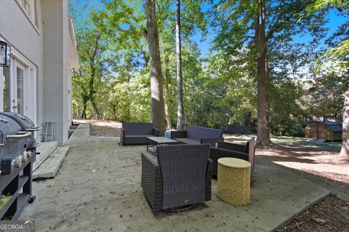 7 Thrushwood Road NE