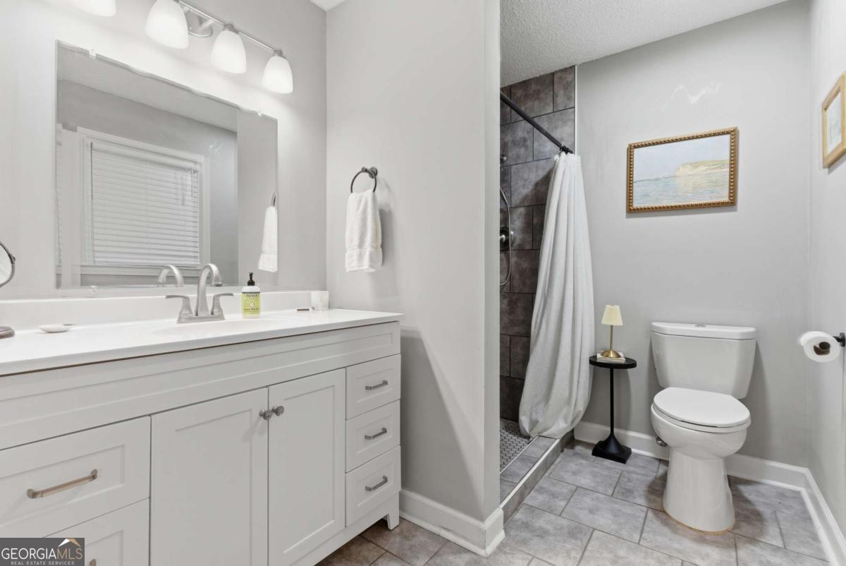 1024 New Rosedale Road NE