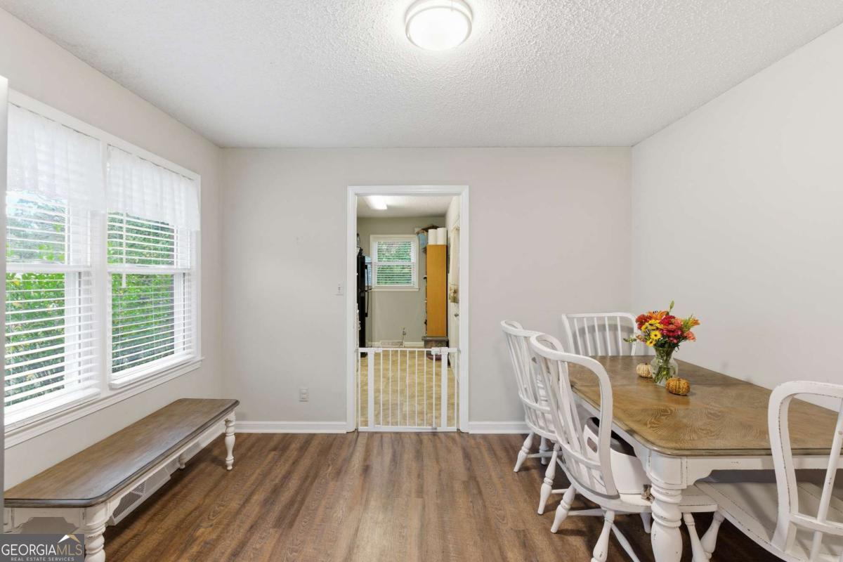 1024 New Rosedale Road NE