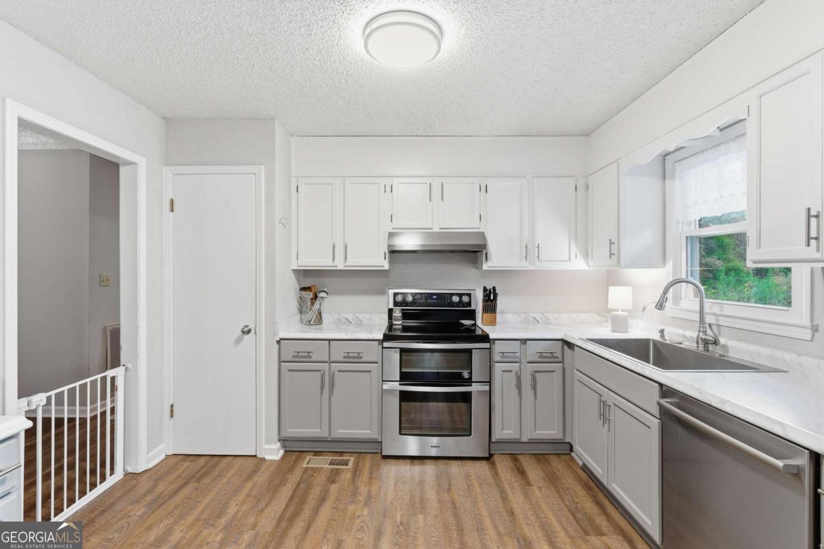 1024 New Rosedale Road NE