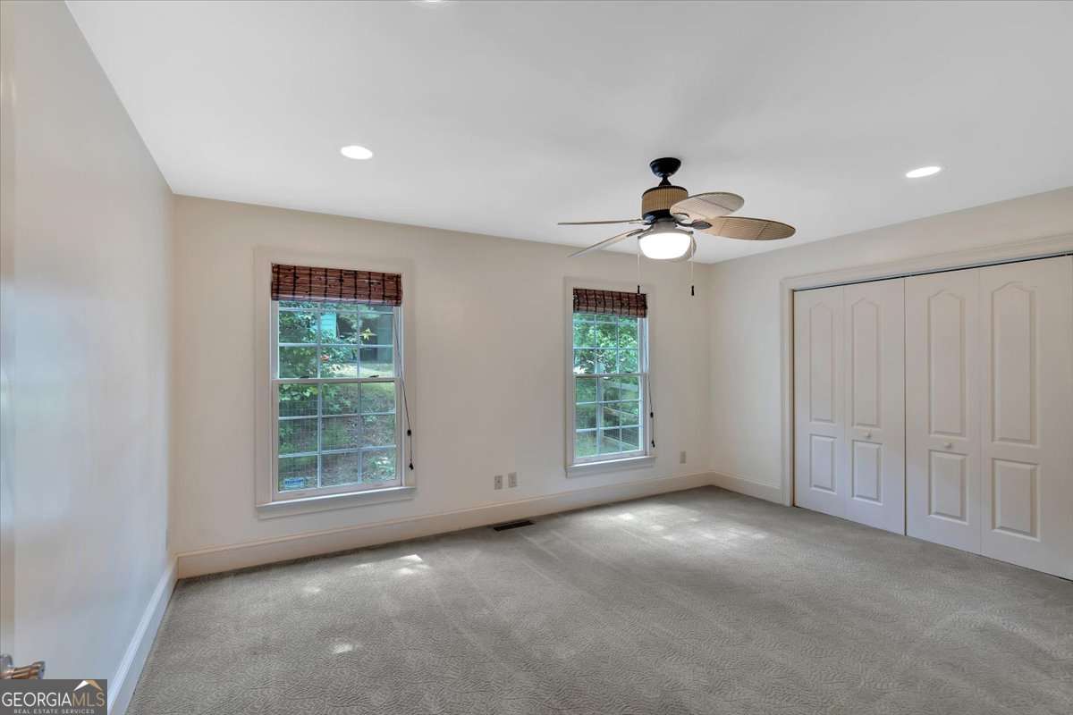 2 Stonebrook Drive SW