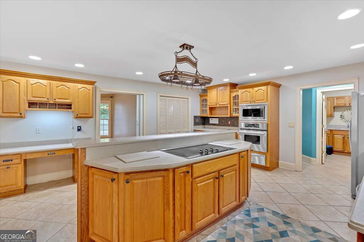 2 Stonebrook Drive SW