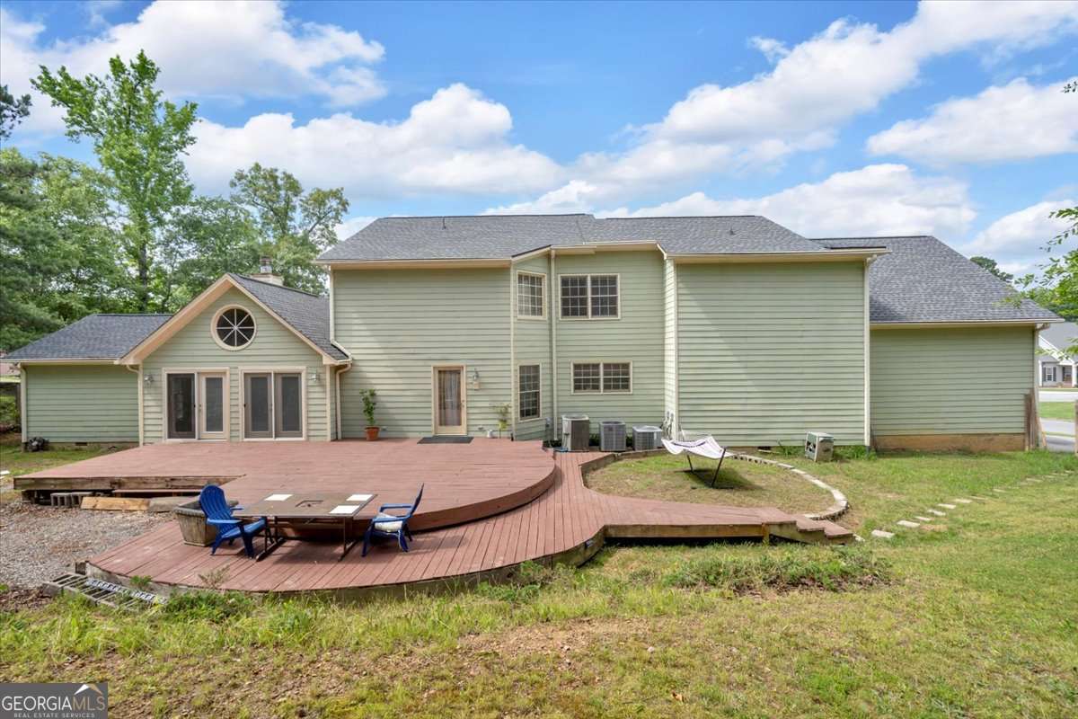 2 Stonebrook Drive SW