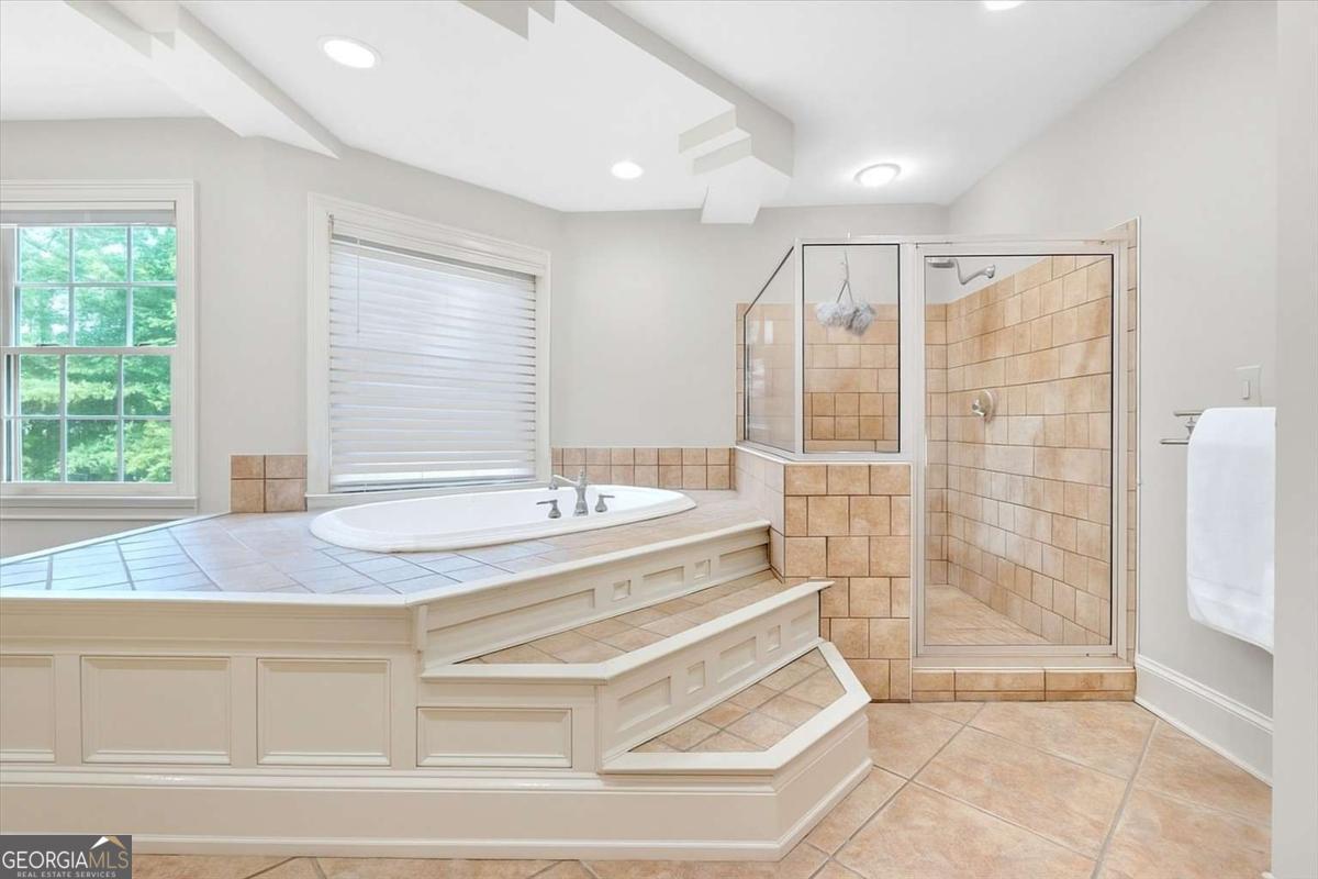 2 Stonebrook Drive SW