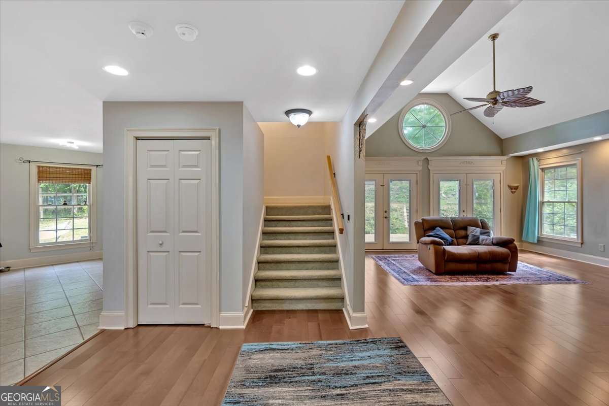 2 Stonebrook Drive SW