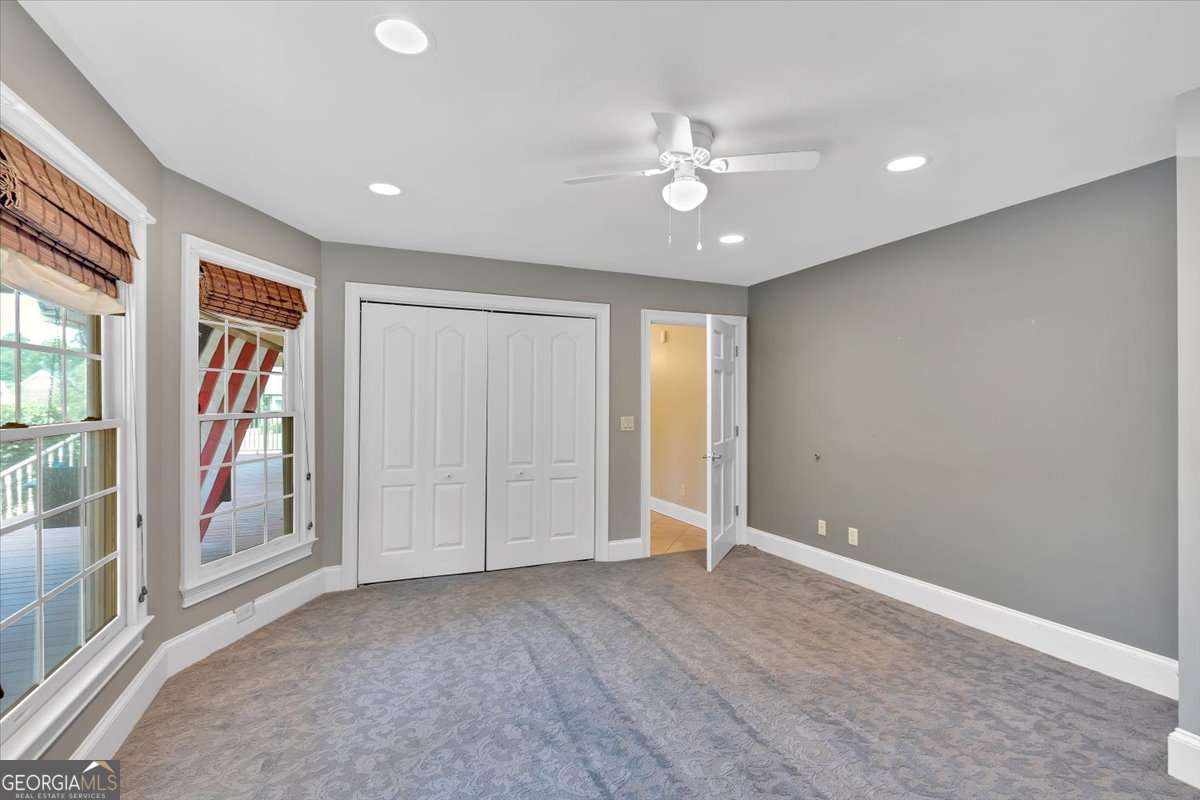 2 Stonebrook Drive SW