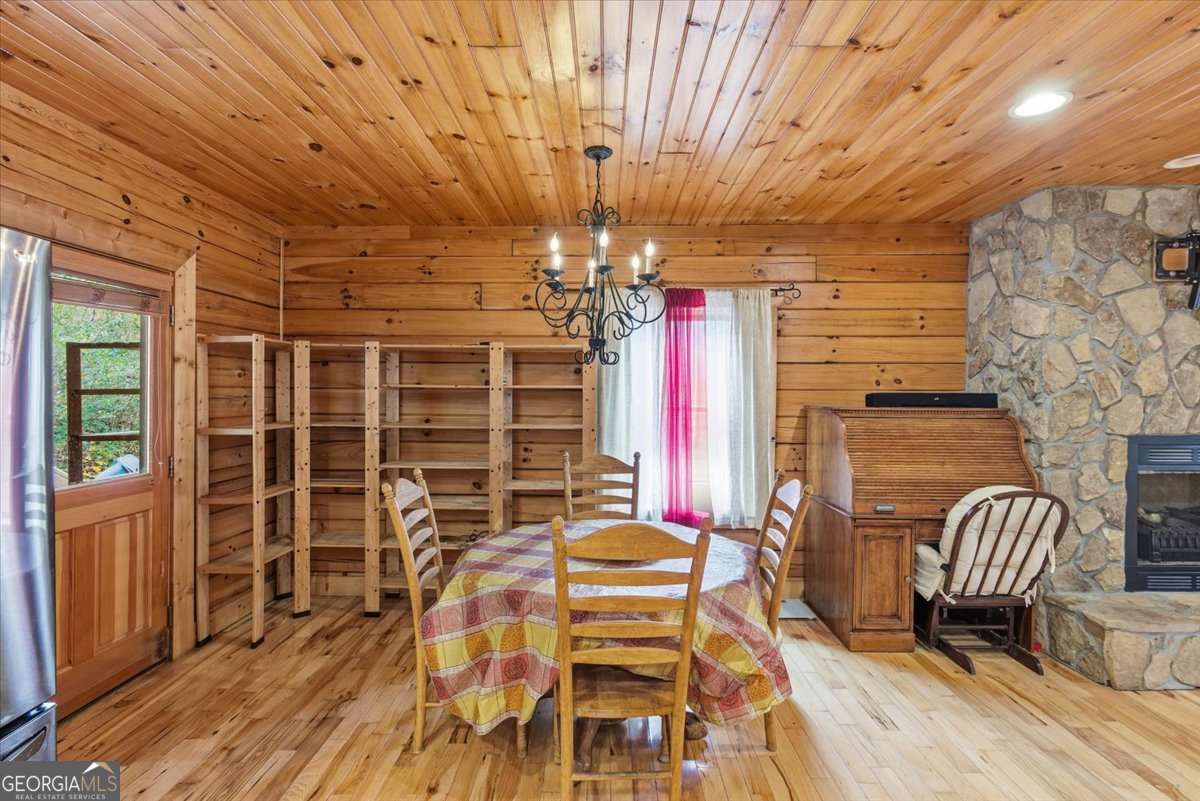 374 Folsom Glade Road