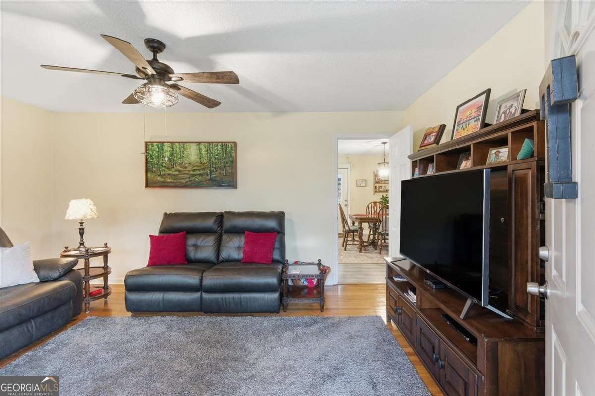 4682 Rockmart Road SE