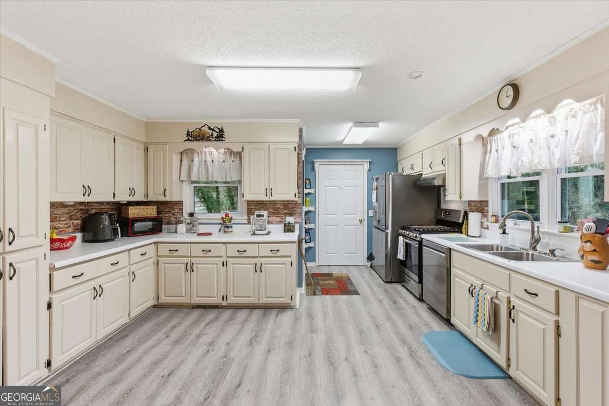 4682 Rockmart Road SE