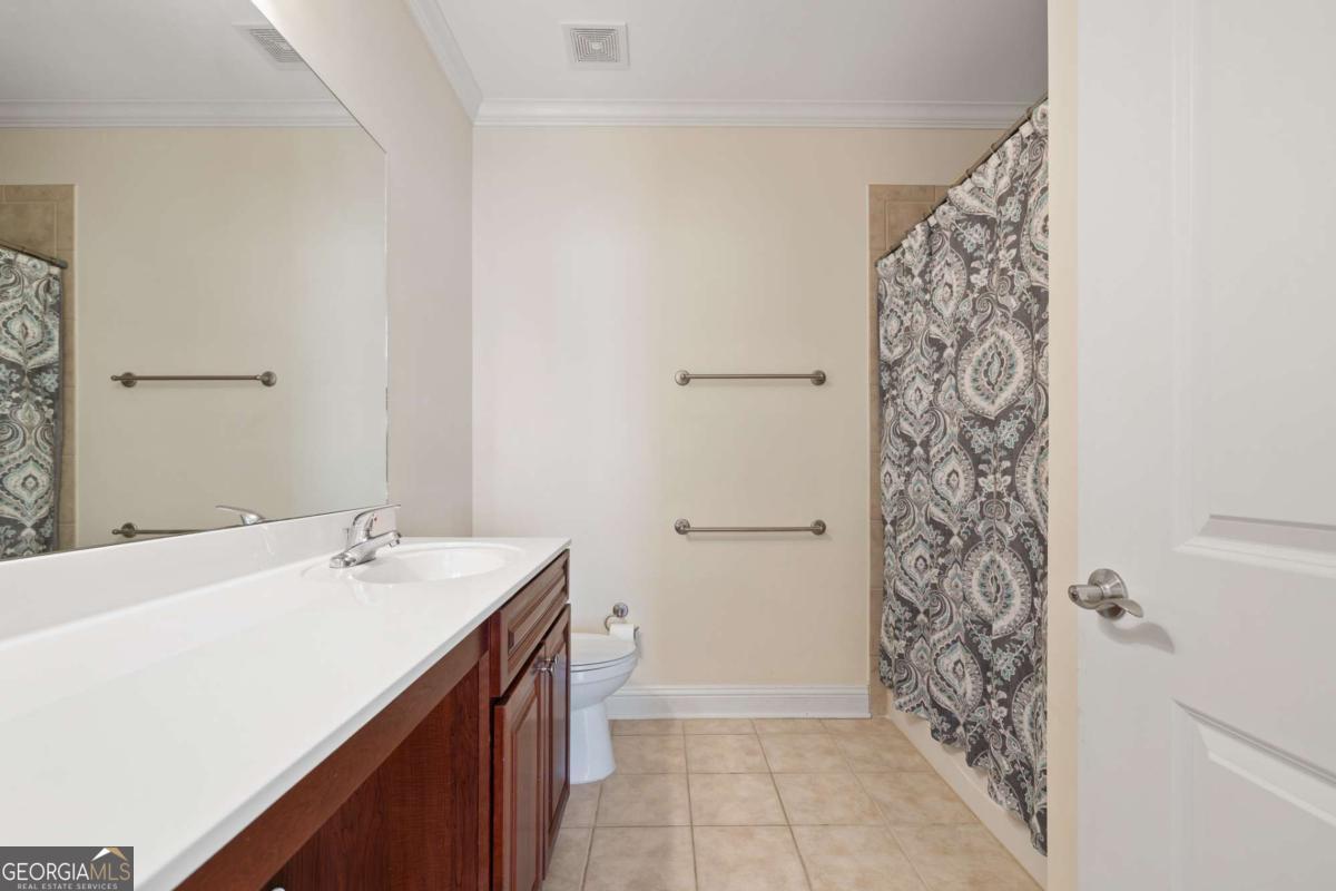 3309 Village Boulevard SE