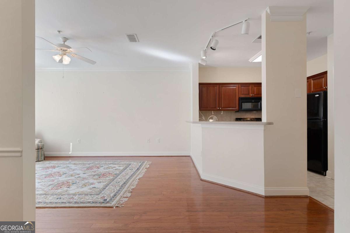 3309 Village Boulevard SE