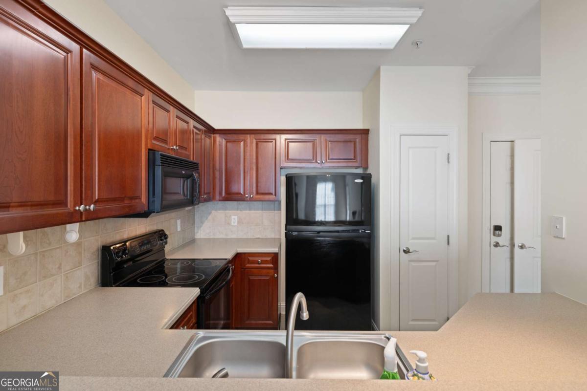 3309 Village Boulevard SE