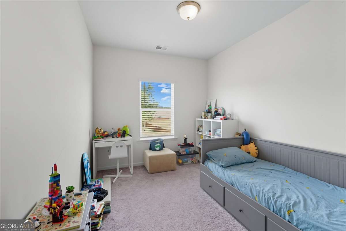 12 Majestic Oaks Way NE