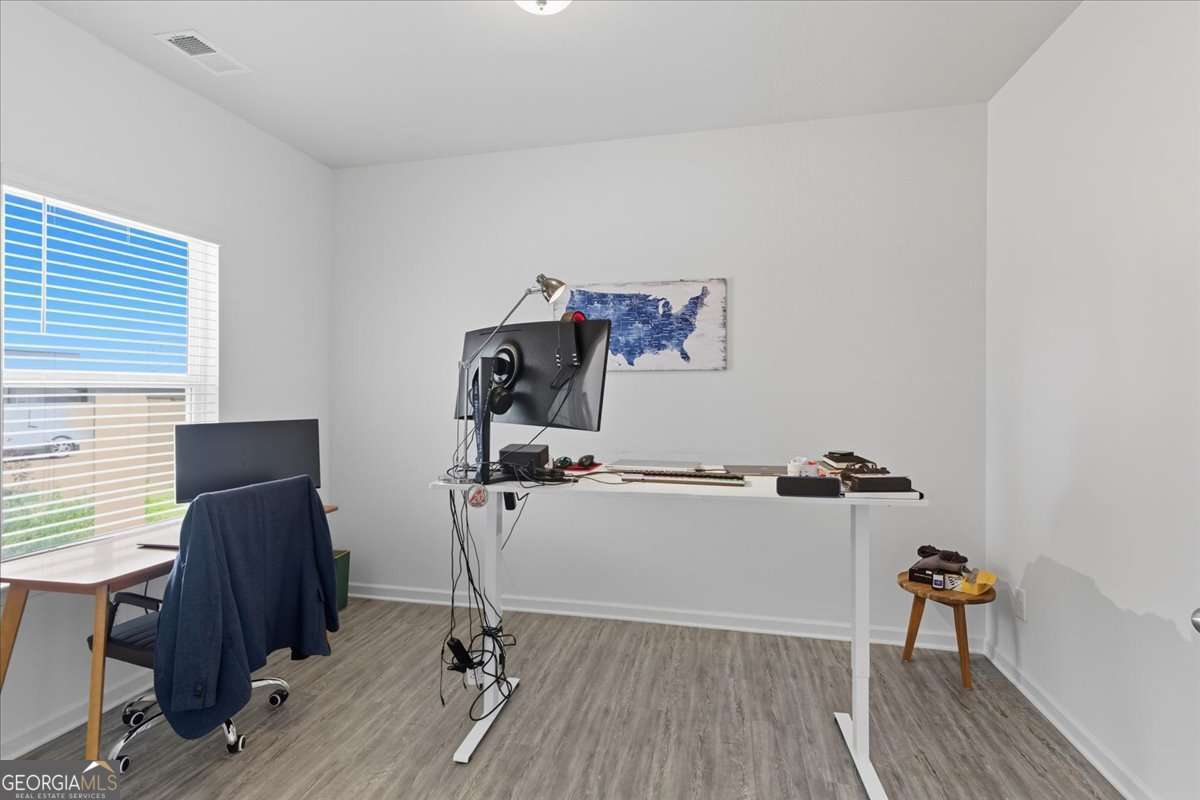 12 Majestic Oaks Way NE