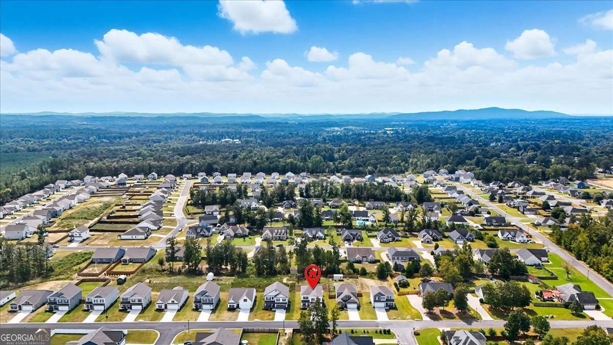 12 Majestic Oaks Way NE