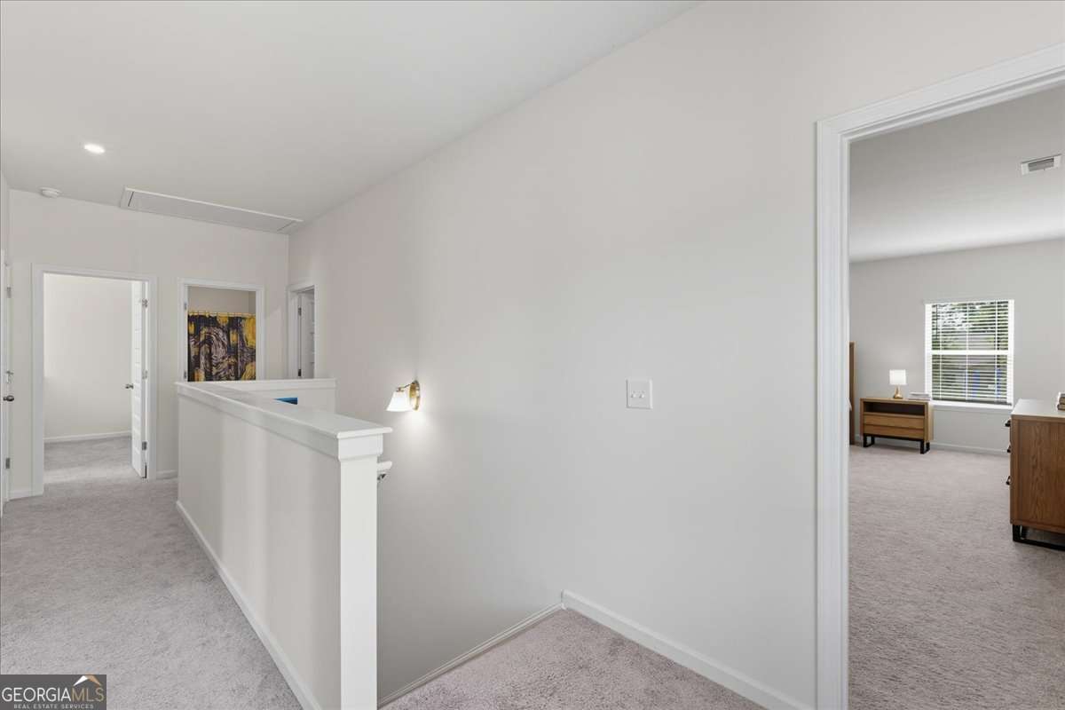 12 Majestic Oaks Way NE