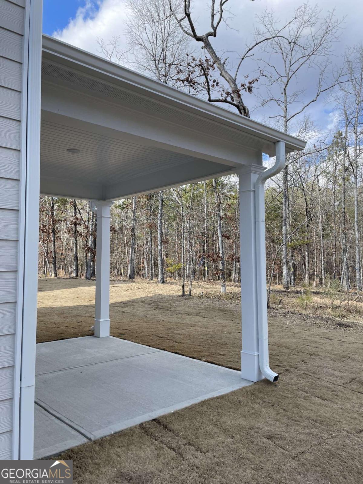 23 Whistling Oaks Drive