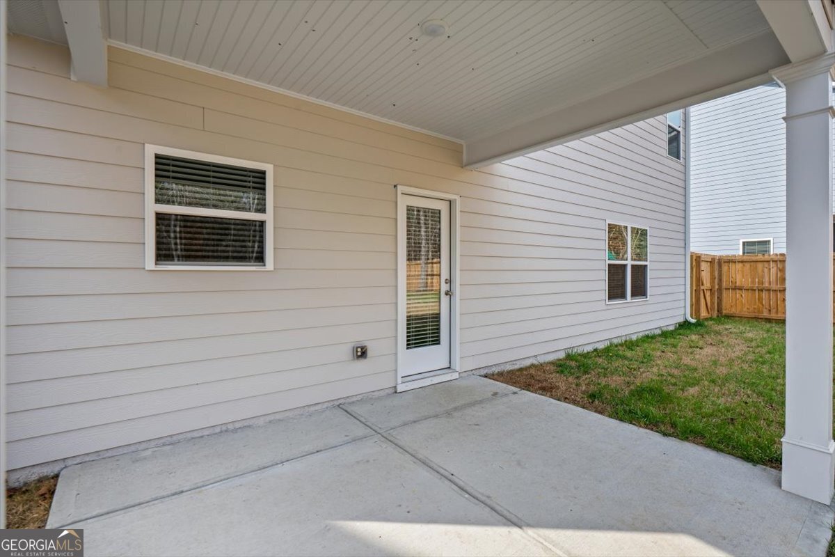 23 Whistling Oaks Drive