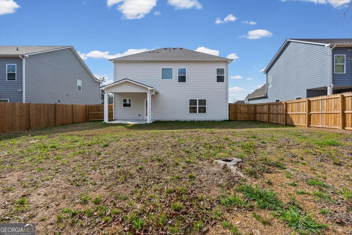 23 Whistling Oaks Drive