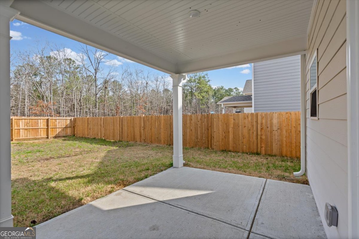 23 Whistling Oaks Drive